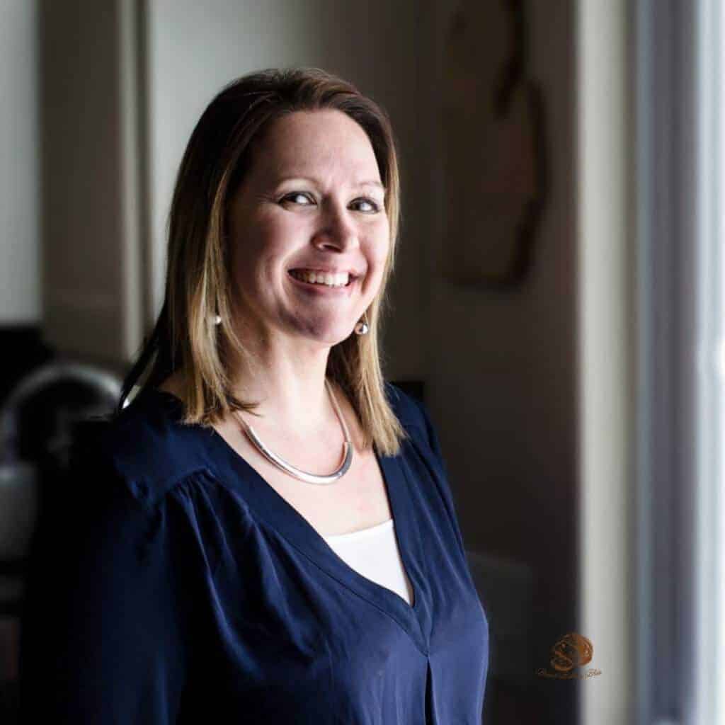 An image of Jen the owner of Bread Baking Bliss n a blue shirt.